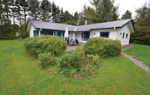 Апартаменты Holiday home Lyravej