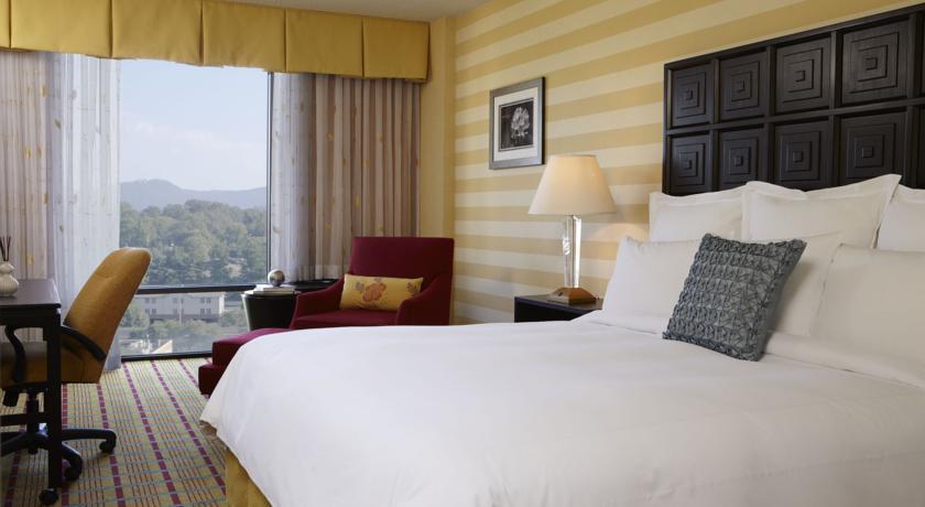 Отель Renaissance Asheville Hotel