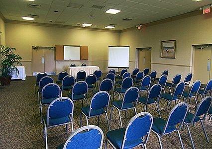 Отель Quality Inn & Conference Center
