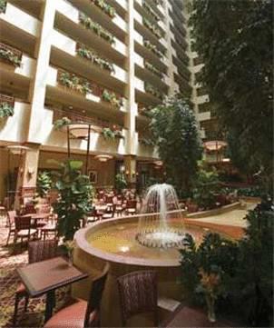 Отель Embassy Suites St. Louis-St. Charles/Hotel & Spa