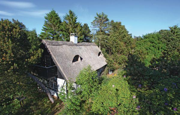Апартаменты Holiday home Kirsebærhegnet