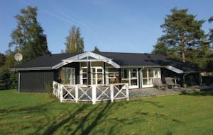 Апартаменты Holiday home Sand-Åsen Græsted IV