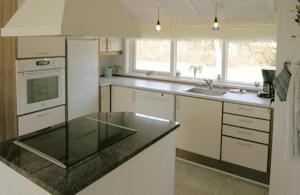 Апартаменты Holiday home Tofthøjs-Åsen