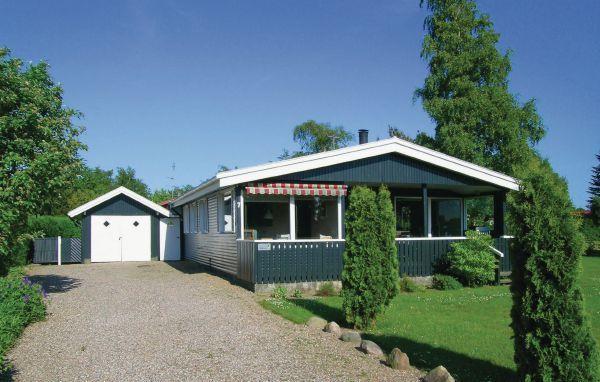 Апартаменты Holiday home Blåklokkevej Svendborg X