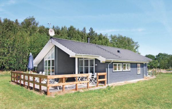 Апартаменты Holiday home Åbrinken Aakirkeby IV