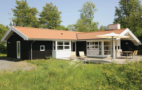 Апартаменты Holiday home Åbrinken Aakirkeby IX