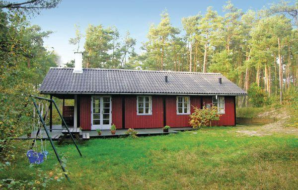 Апартаменты Holiday home Fyrreskoven Aakirkeby