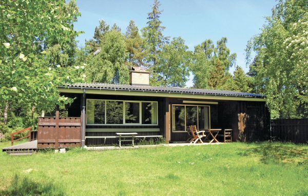 Апартаменты Holiday home Loftsgårdsskoven Aakirkeby