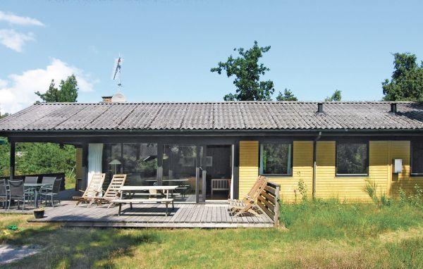Апартаменты Holiday home Lyngvejen Aakirkeby V