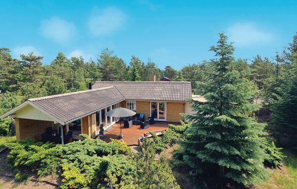 Апартаменты Holiday home Poserekrogen Aakirkeby VI