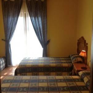 Отель Hospedería Villa de Pintano