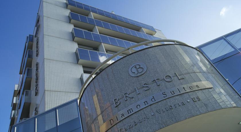 Отель Bristol Diamond Suites