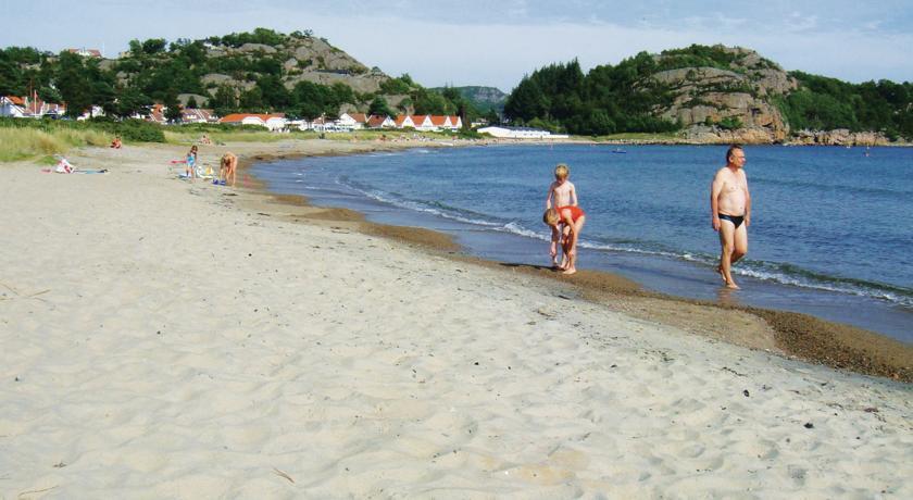 Апартаменты Holiday home Spangereid Njervesanden