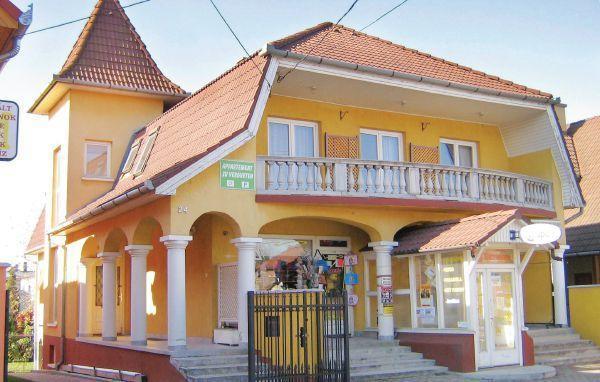 Апартаменты Apartment Kossuth utca II -Balatonlelle