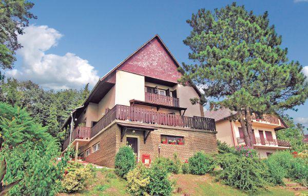 Апартаменты Holiday home Badacsony utca-Fonyód