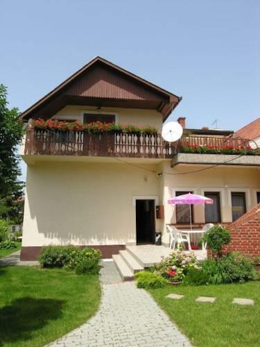 Апартаменты Apartment Kupa Vezér utca-Balatonboglár