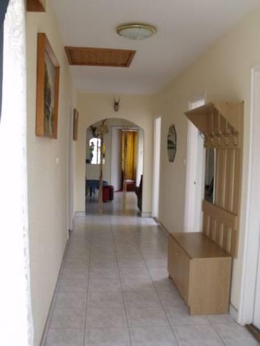 Апартаменты Holiday home Május-Balatonlelle