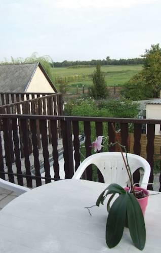 Апартаменты Holiday home Kossuth u-Balatonfenyves