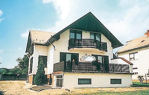 Апартаменты Holiday home Hunyadi Utca-Vonyarcvashegy