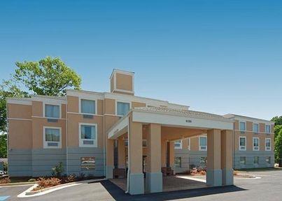 Отель Sleep Inn & Suites