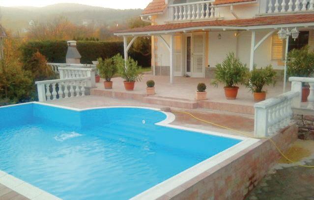 Апартаменты Holiday home Honved Utca-Abrahamhegy