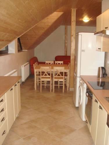 Апартаменты Holiday home Dvorce I