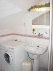 Отель Holiday home Mocovice