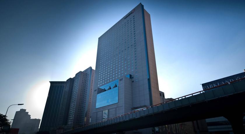 Отель Swish Hotel Dalian
