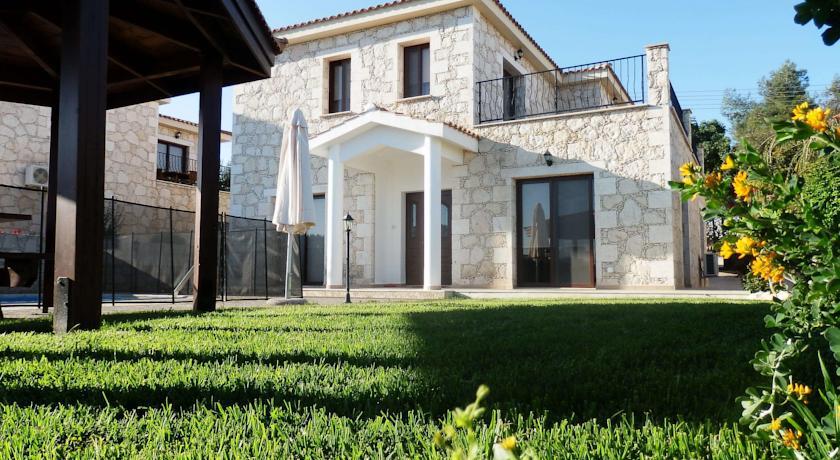 Вилла Agios Charalampos Villa