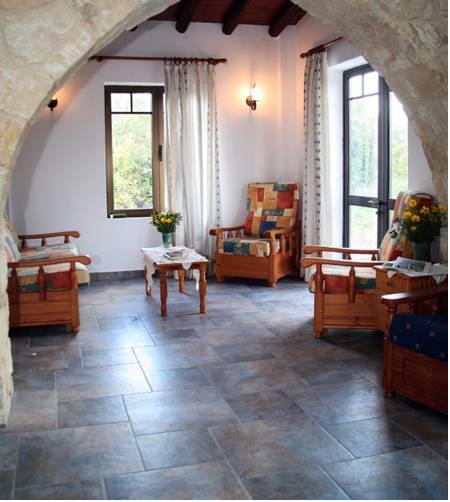 Вилла Lakis Papamichael Holiday Villas