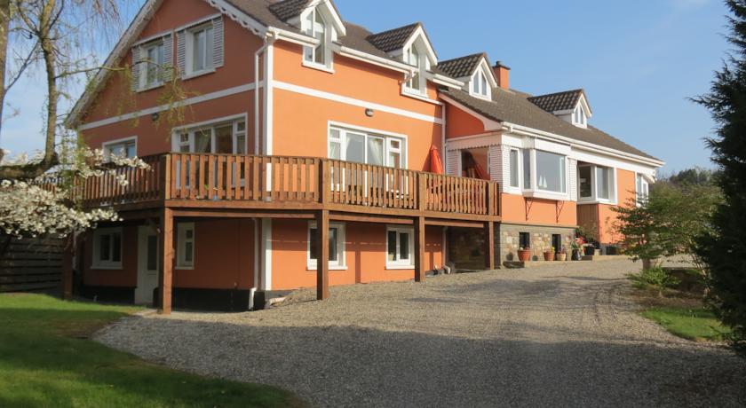 Мини-отель Ferrycarrig Lodge B&B
