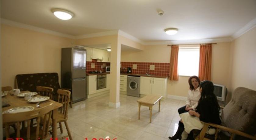 Abbeyville Apartments (Off Campus Accommodation)