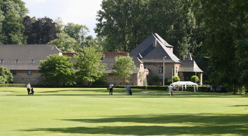 Отель Golf & Hôtel de Falnuée
