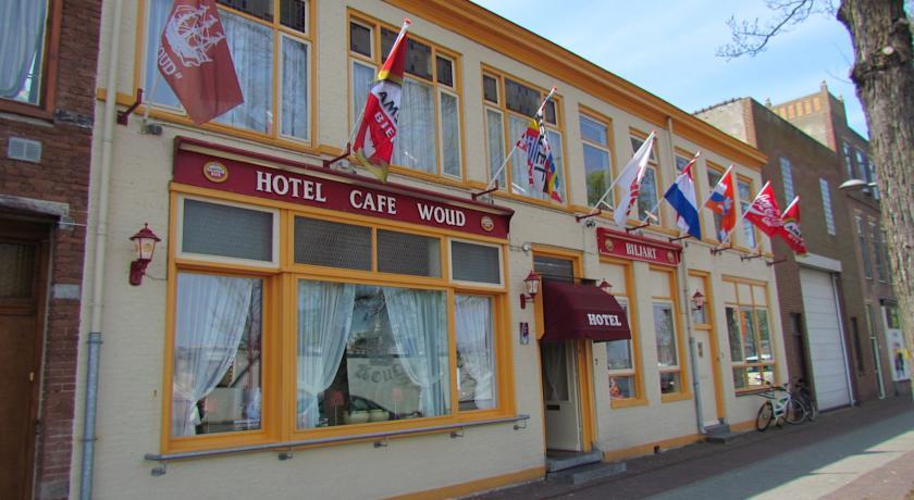 Отель Hotel Cafe Woud