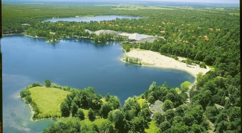 Отель Center Parcs De Kempervennen