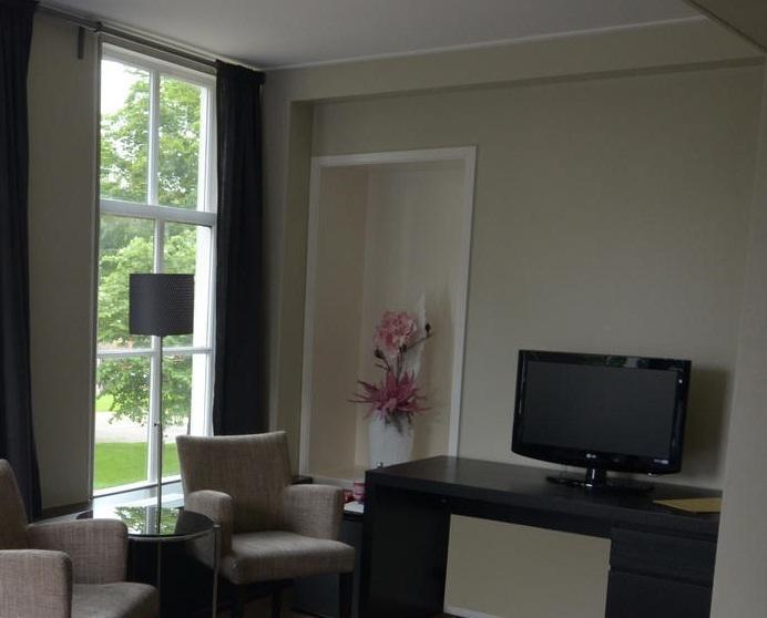 Отель Hotel Grandcafe De Doelen