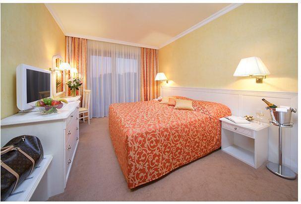Отель Residence Hotel & Club