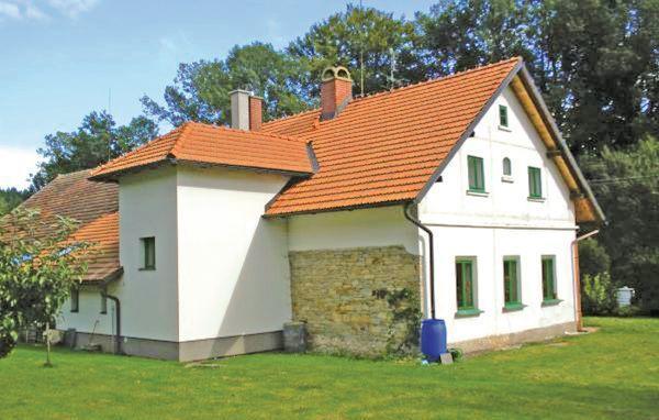 Апартаменты Holiday home Lhoty u Potstejna