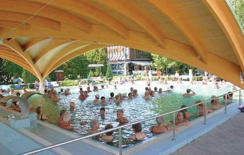 Апартаменты Holiday home Lépcsö U.-Igal