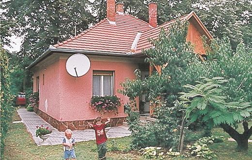 Апартаменты Holiday home Mártirok Utca-Balatonszemes