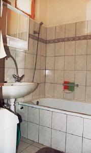 Апартаменты Holiday home Tópart Utca-Lipót