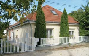 Апартаменты Holiday home Kossuth -Velence