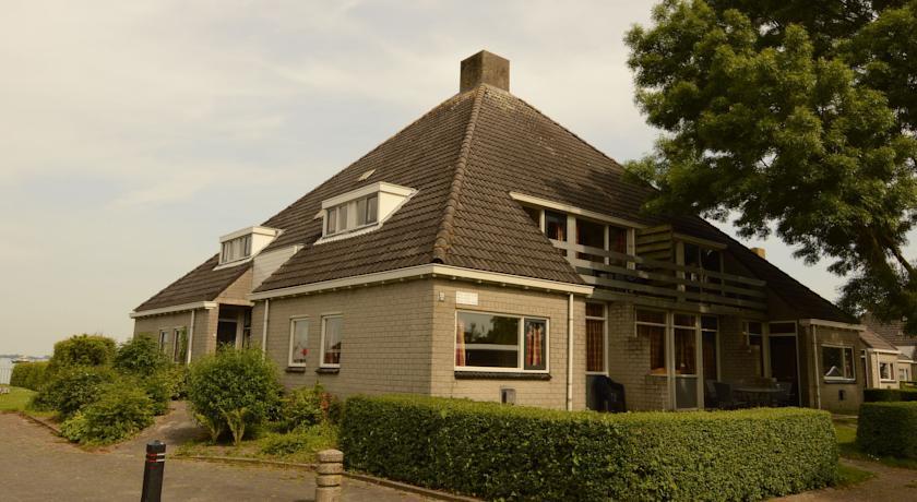 Апартаменты Paviljoen Sneekermeer landzijde