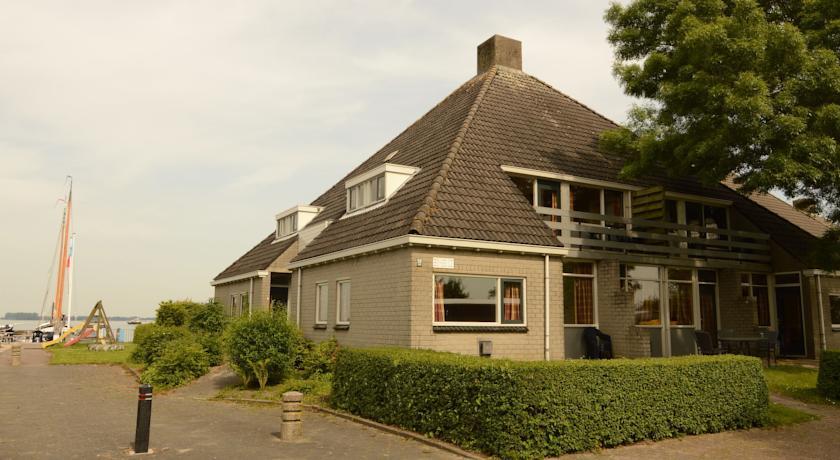Апартаменты Paviljoen Sneekermeer F2