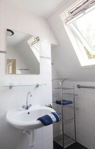Апартаменты Holiday home Den Oever IX