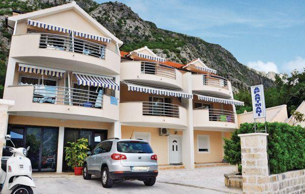 Апартаменты Apartment Dobrota Kriva ulica IV