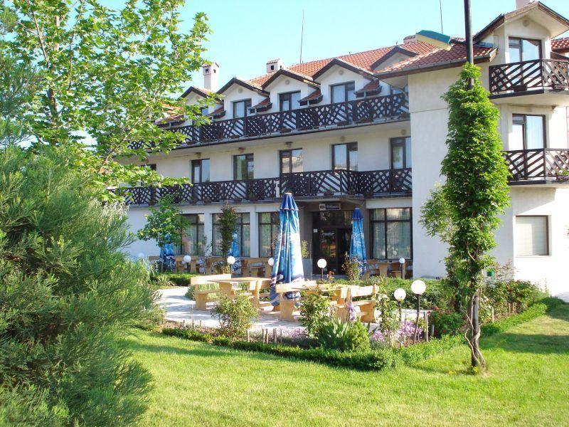 Отель Dolna Bania Hotel