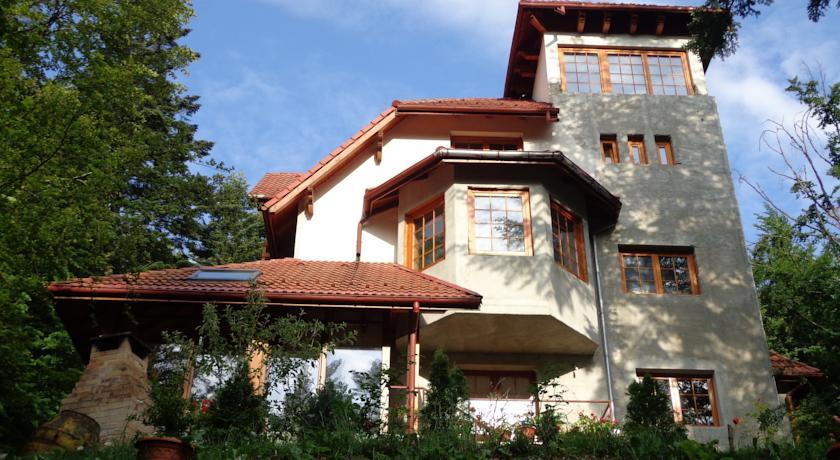 Vila La Costilei