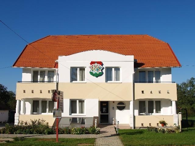 Апартаменты Triász Aparthotel