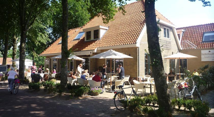 Отель Hotelsuites Ambrosijn